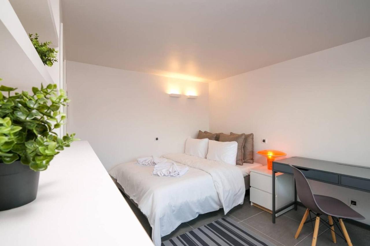 Urban Luxury Homm Apt. In Deinokratous Str. Appartamento Atene Esterno foto