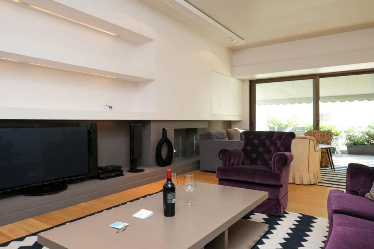 Urban Luxury Homm Apt. In Deinokratous Str. Appartamento Atene Esterno foto