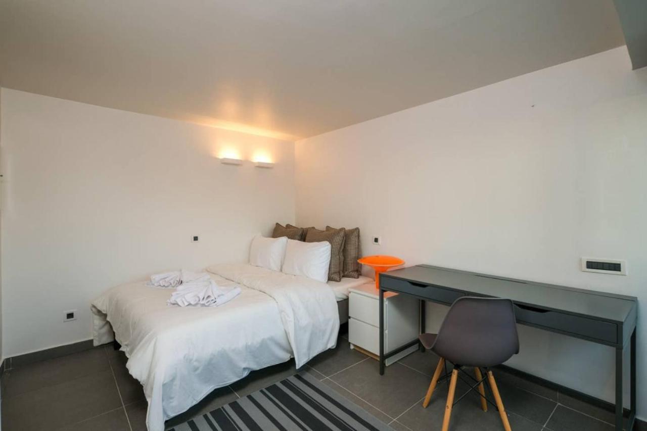 Urban Luxury Homm Apt. In Deinokratous Str. Appartamento Atene Esterno foto